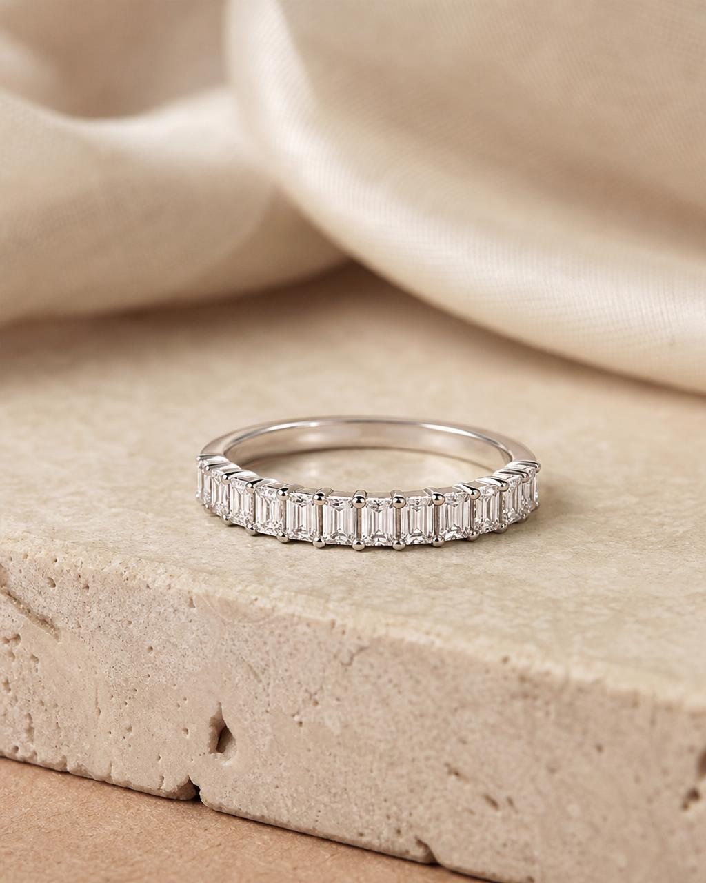 Elegant rings from Énara & Co — refined, wearable everyday jewellery
